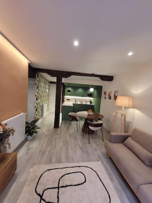 Piso Boutique A Un Minuto Del Casco Viejo Apartment Bilbao Exterior foto